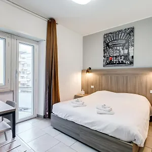 Casa Der Poeta ** Rome